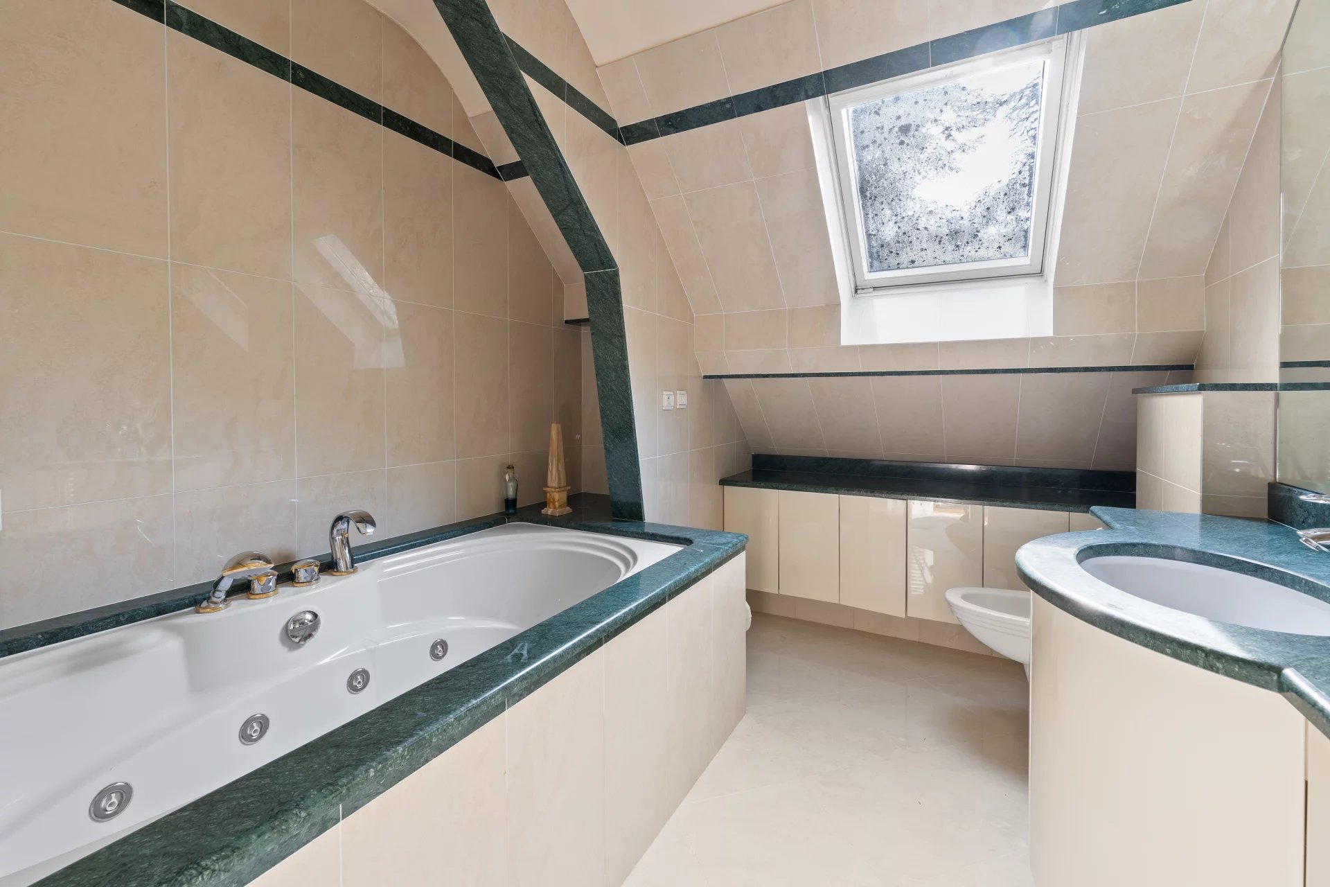 Villa 8 pièces 286,47 m² - 15