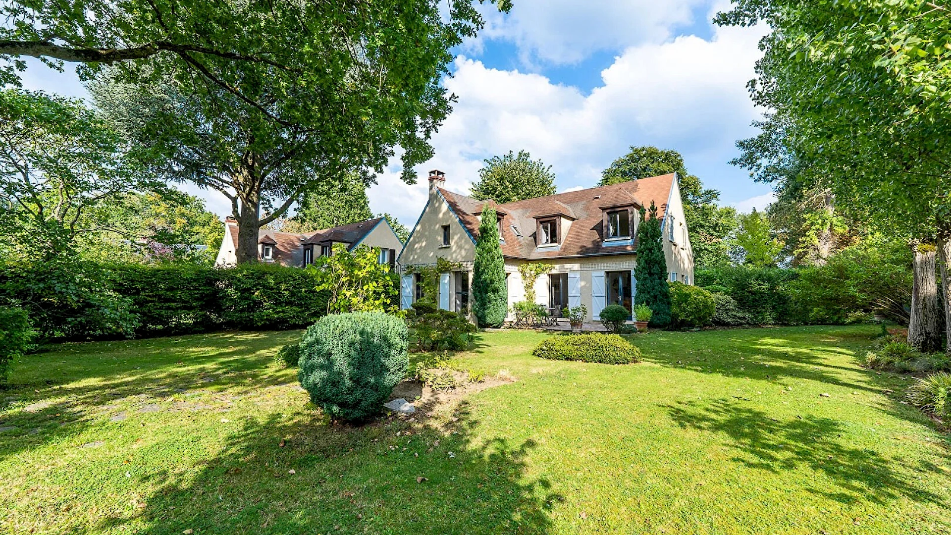 Maison 8 pièces 200 m²