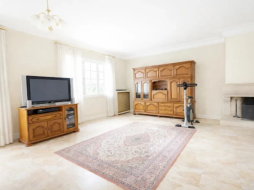 Maison 8 pièces 230 m²