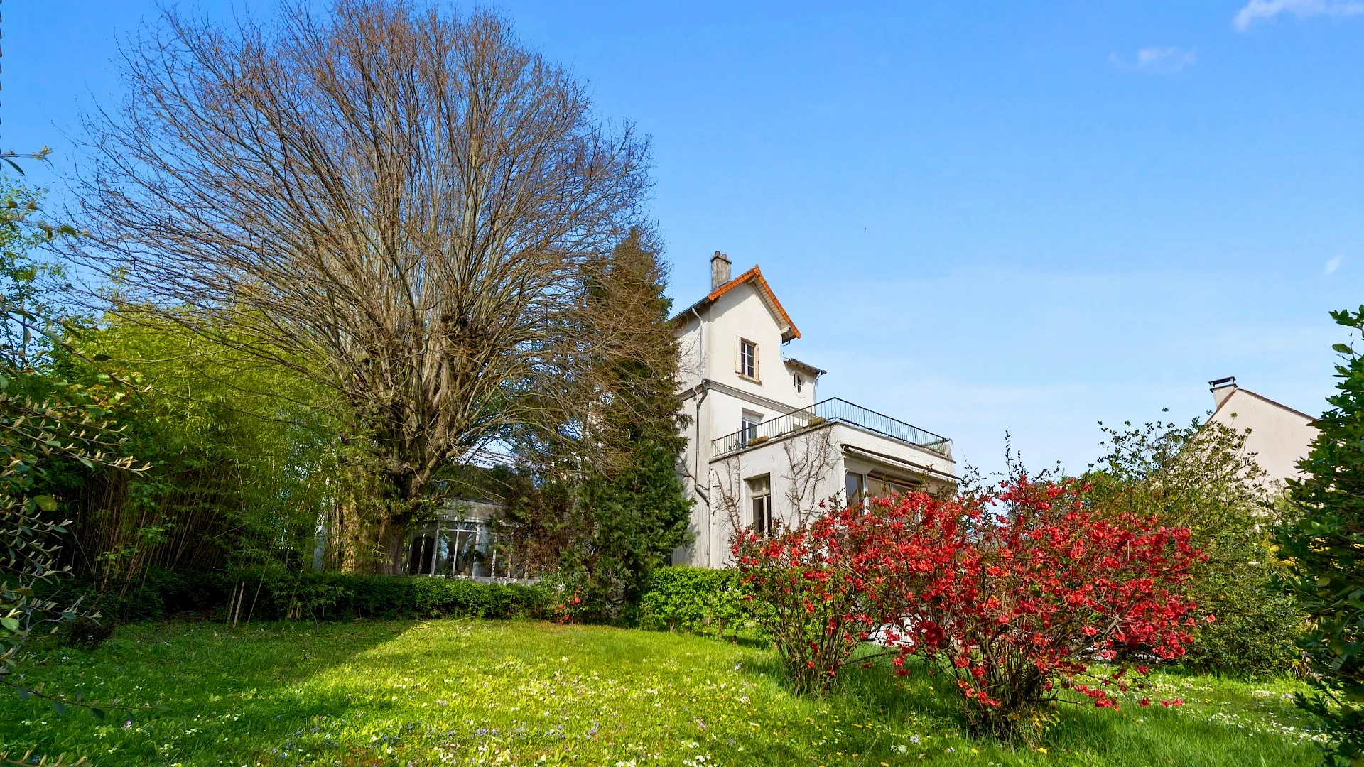 Maison 10 pièces 289 m²