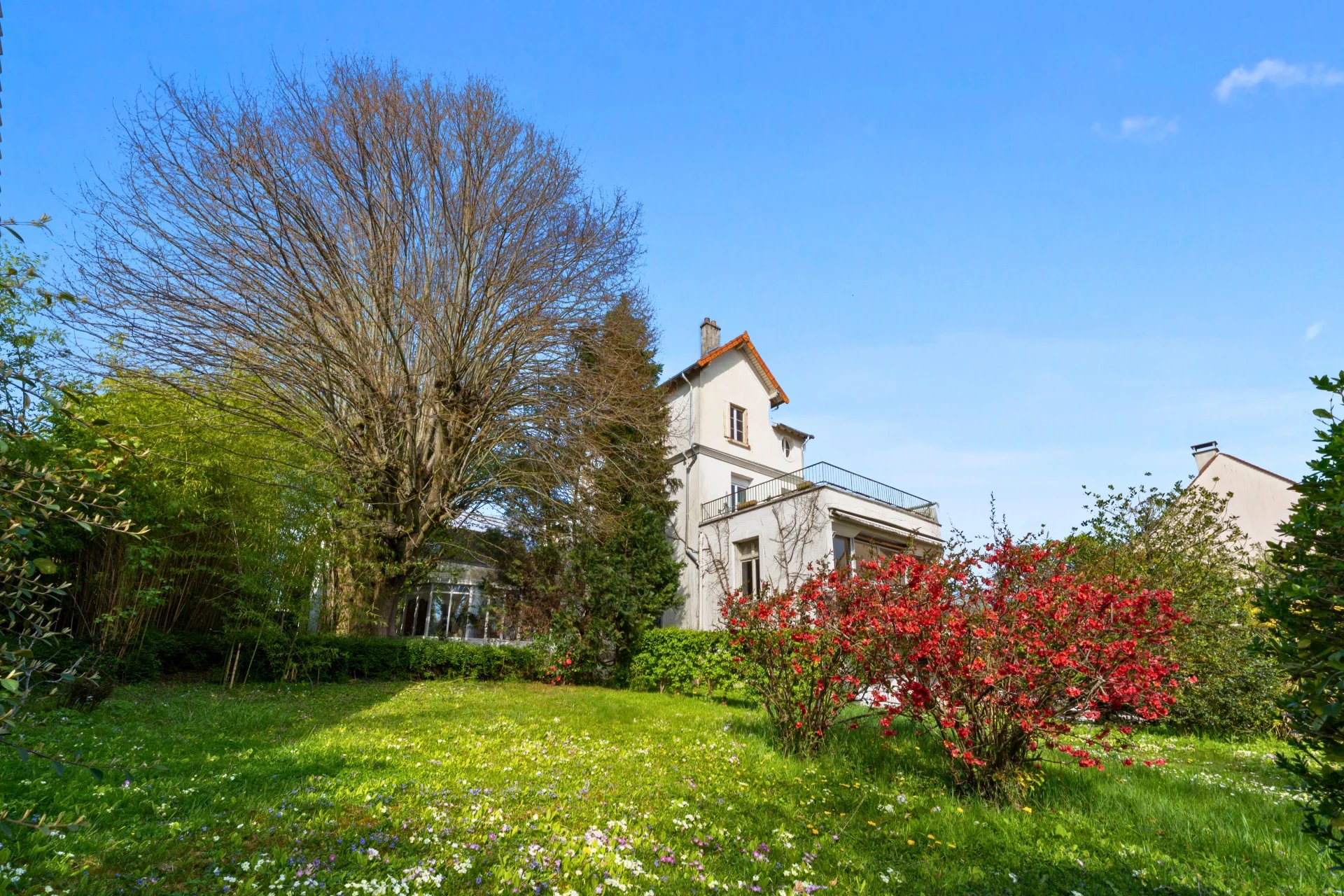 Maison 10 pièces 289 m² - 1