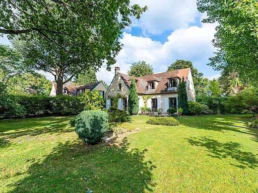 Maison 8 pièces 200 m²