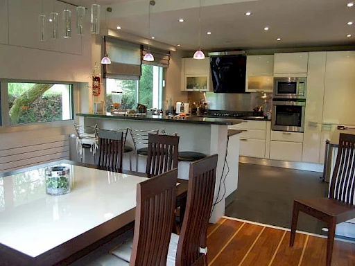 Maison 7 pièces 310 m²