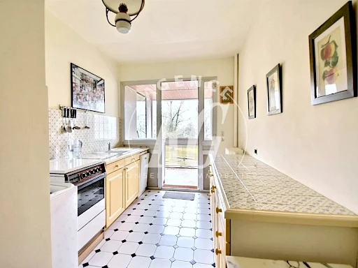 Appartement 2 pièces 74 m²