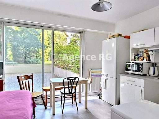 Appartement 1 pièce 15,76 m²
