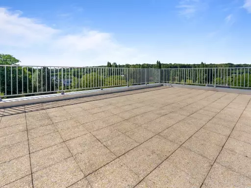 Appartement 6 pièces 144 m²
