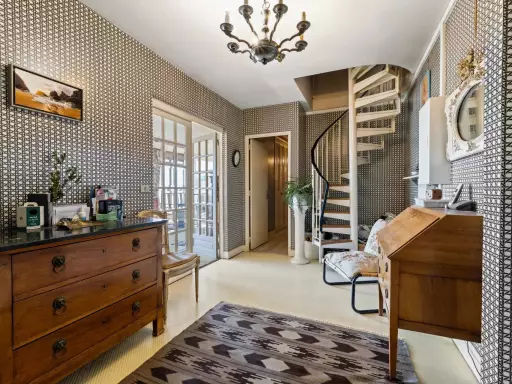 Appartement 6 pièces 144 m²
