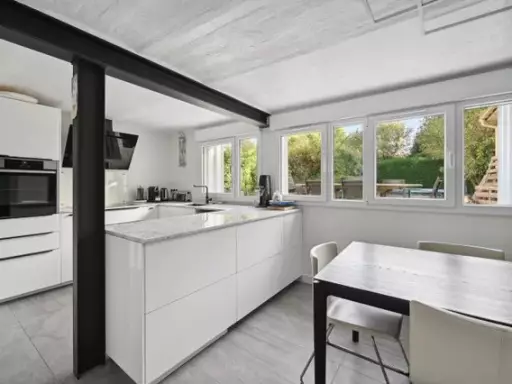 Maison 7 pièces 181,30 m²