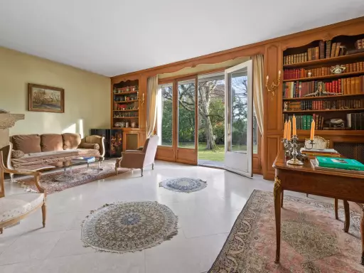 Villa 8 pièces 160 m²