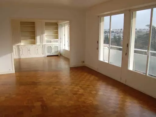 Appartement 4 pièces 7 590 m²