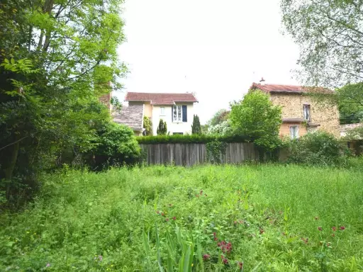 Terrain 662 m²