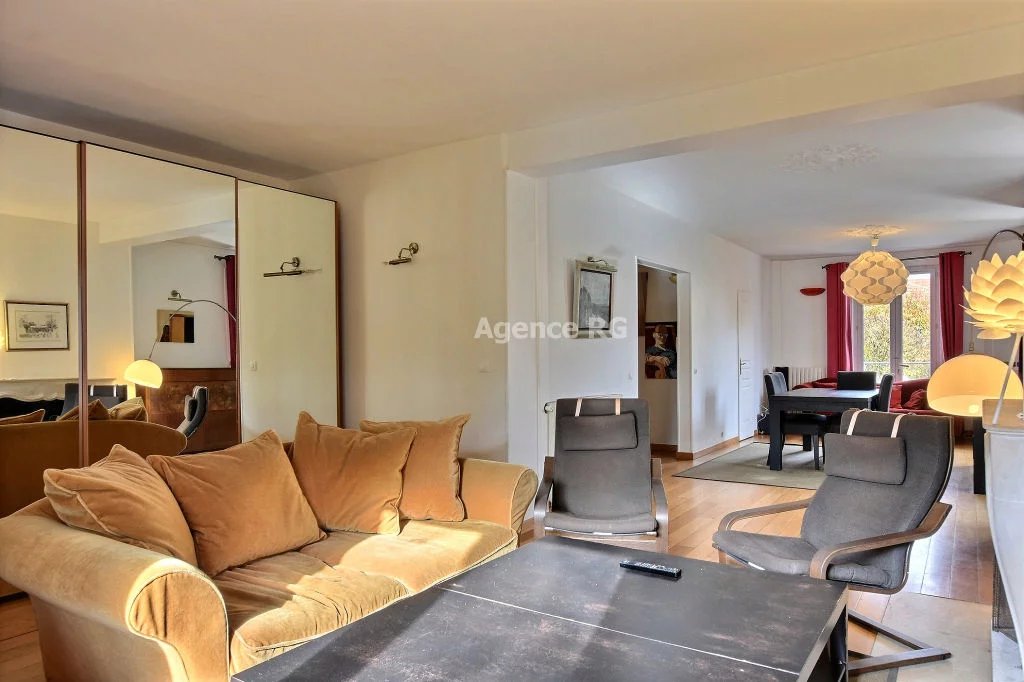Maison 7 pièces 208 m²