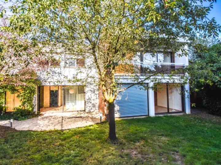 Maison 7 pièces 187 m²