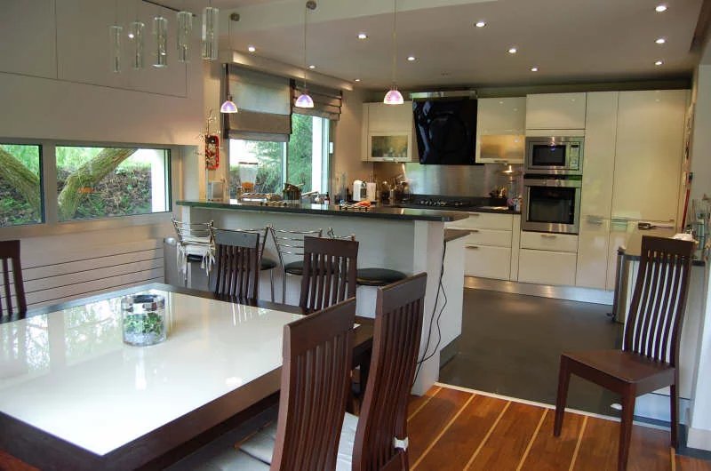 Maison 7 pièces 310 m²