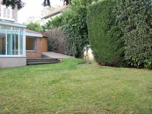 Maison 8 pièces 220 m²