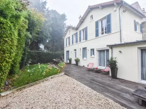 Maison 5 pièces 130 m²