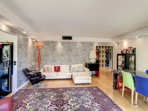 Appartement 5 pièces 111,02 m²