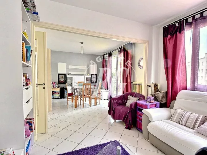 Appartement 4 pièces 74 m²