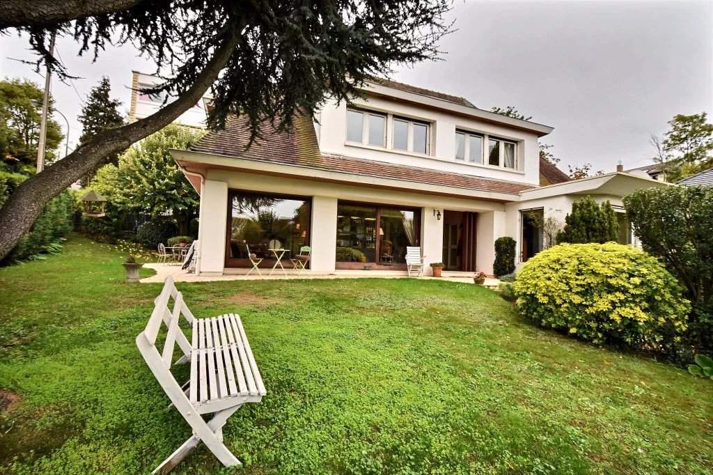 Maison 6 pièces 180 m²