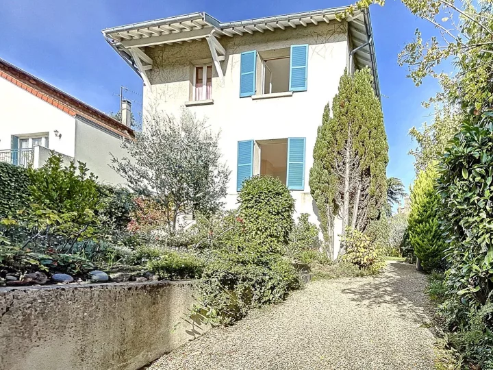 Maison 4 pièces 102 m²