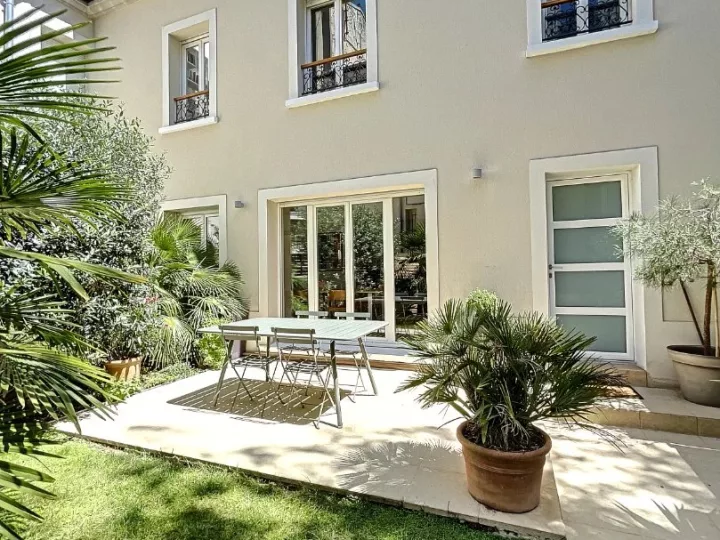 Maison 6 pièces 140 m²