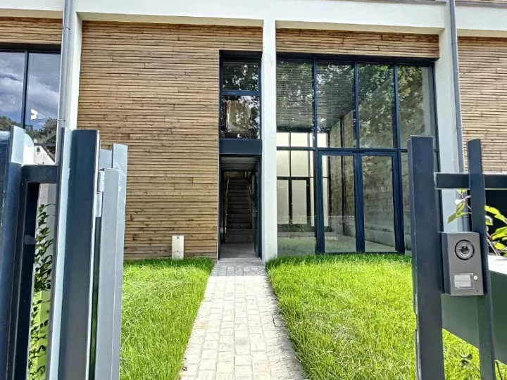 Maison 5 pièces 143 m²