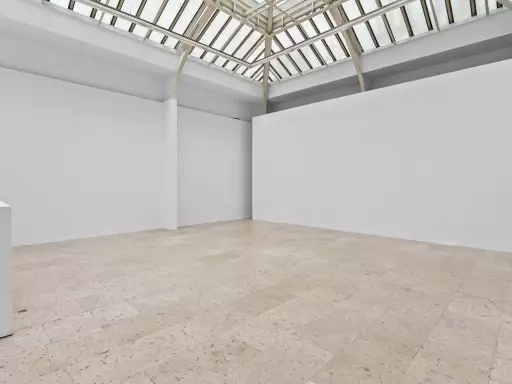 Loft 1 pièce 104 m²