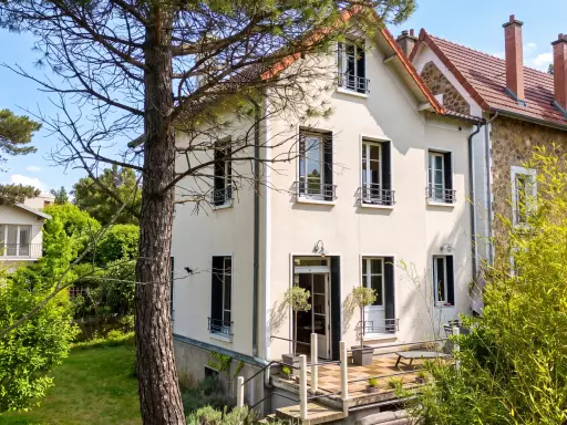 Maison 6 pièces 117 m²