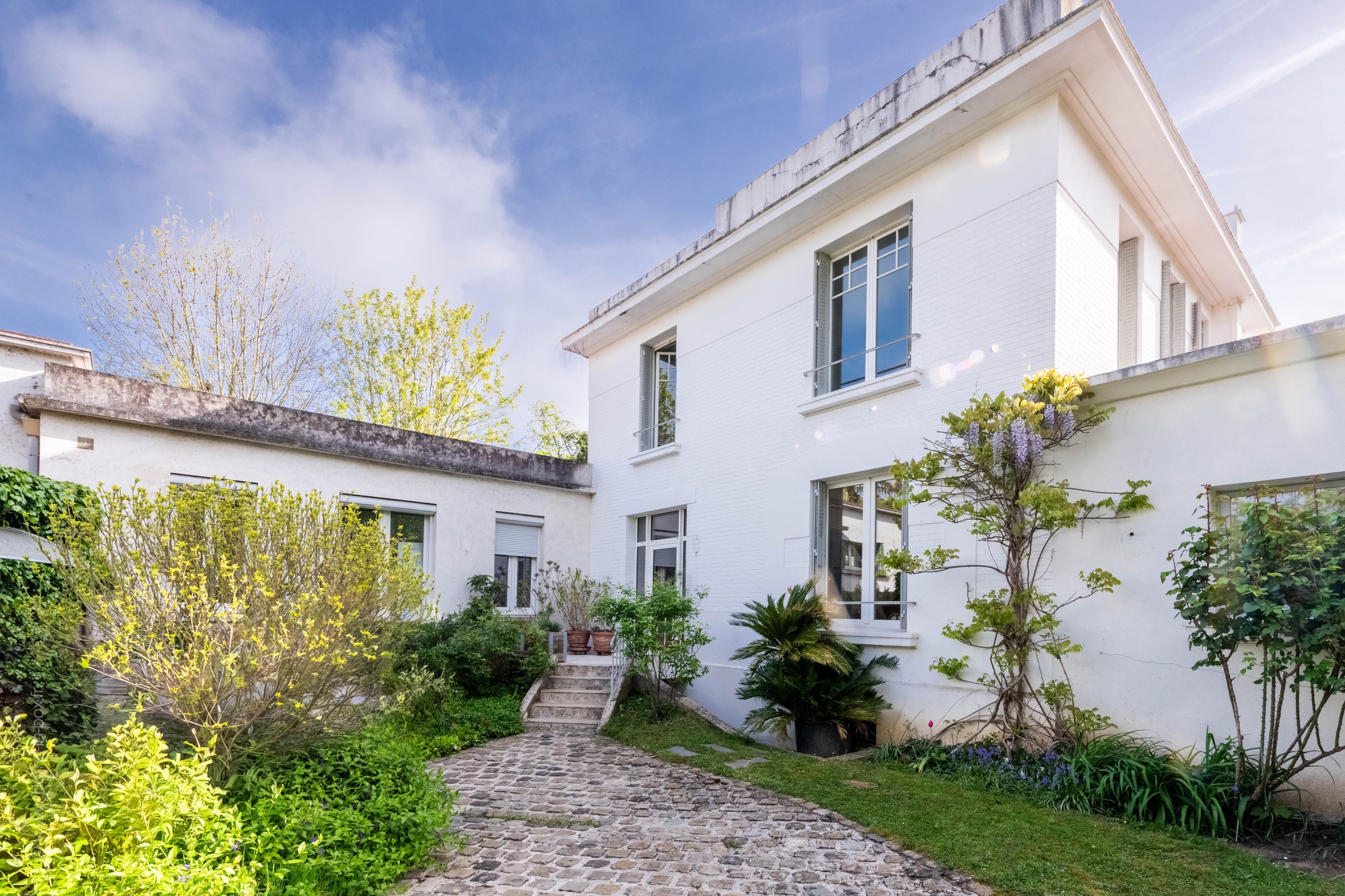 Maison 8 pièces 283 m²