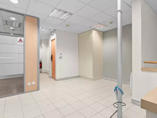 LocalCommercial 105 m²