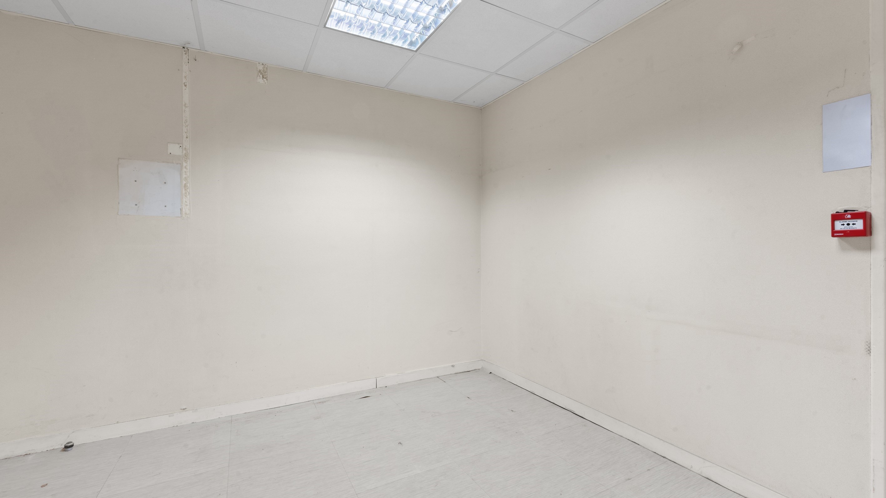 LocalCommercial 105 m² - 4