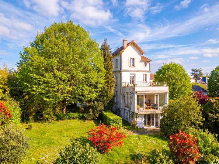 Maison 10 pièces 289 m²