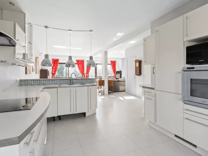 Maison 7 pièces 189 m²