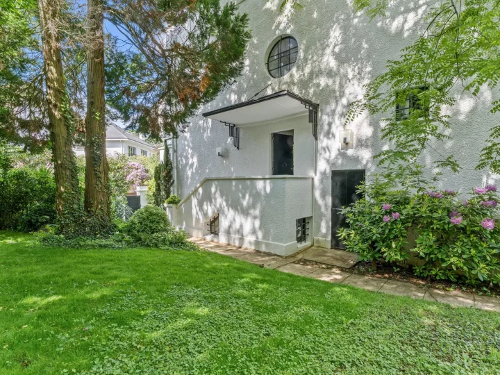 Villa 7 pièces 210 m²