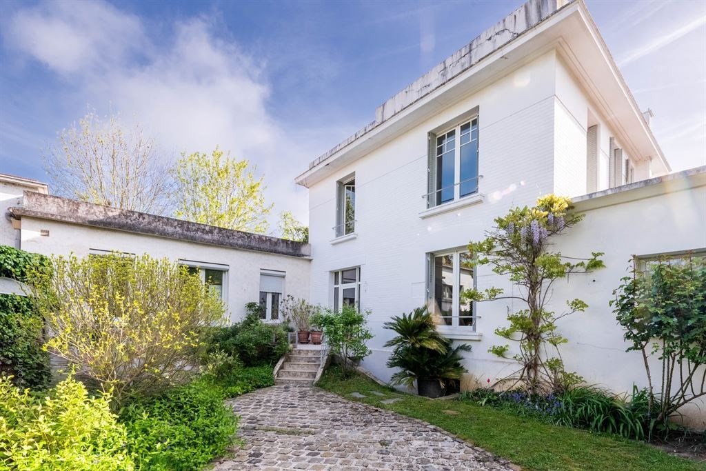 Maison 8 pièces 283 m²
